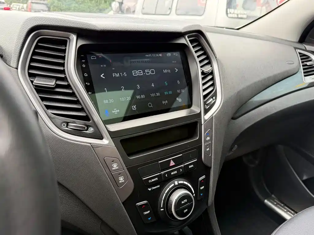 Hyundai Santa Fe — миниатюра 8