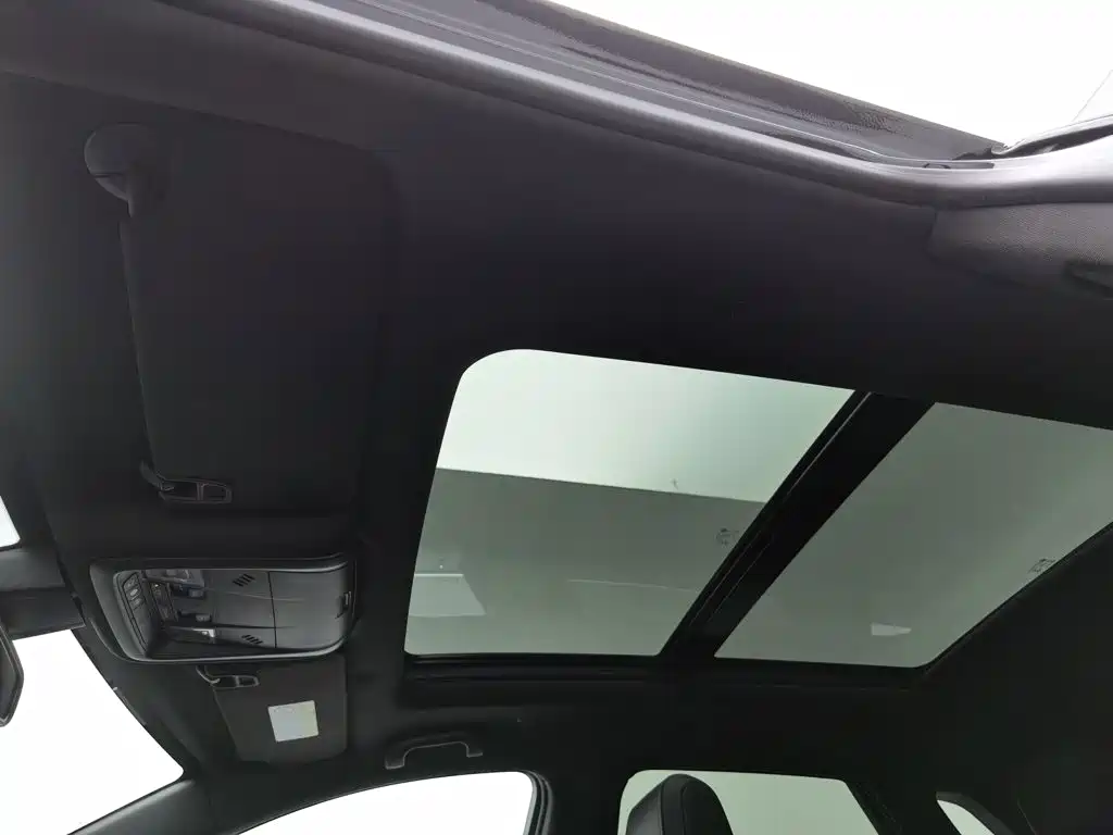 Cadillac XT5 — миниатюра 14