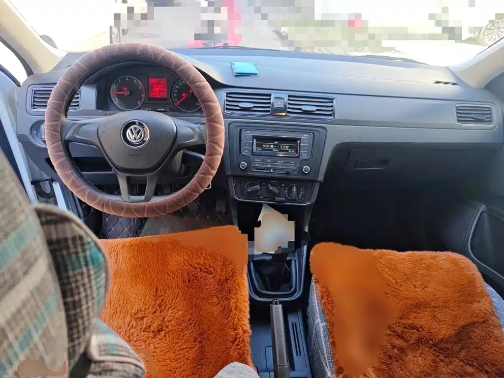 Volkswagen Santana — миниатюра 13