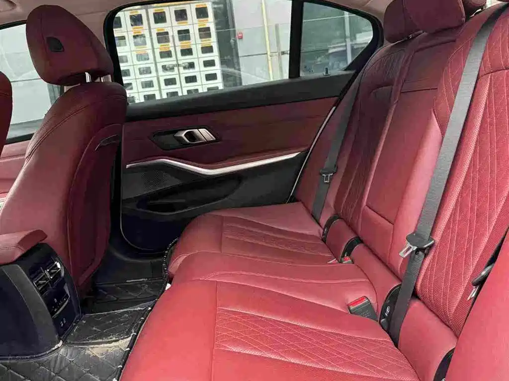 BMW 3 Series — миниатюра 10