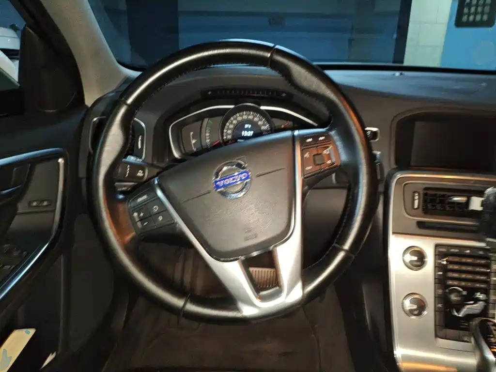 Volvo S60 — миниатюра 12