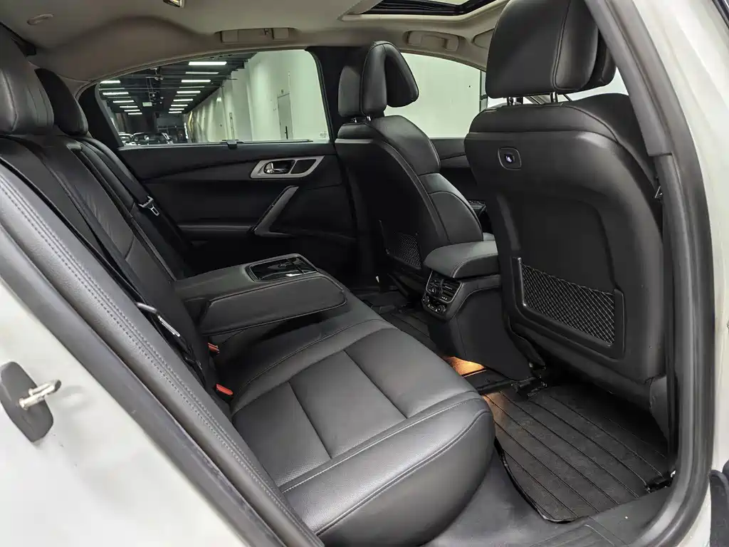 Peugeot 508 — миниатюра 18