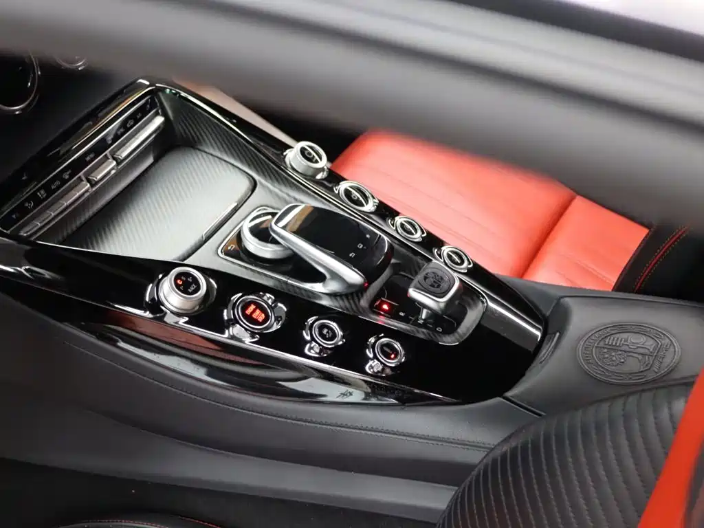 Mercedes-Benz AMG GT — миниатюра 10