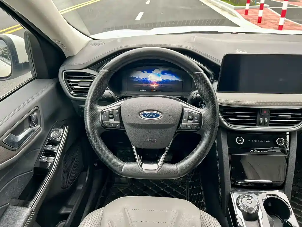 Ford Escape — миниатюра 9
