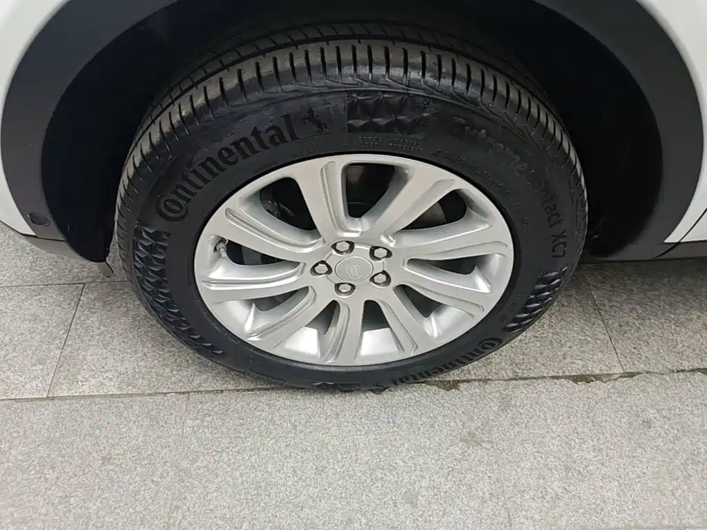 Land Rover Discovery Sport — миниатюра 23