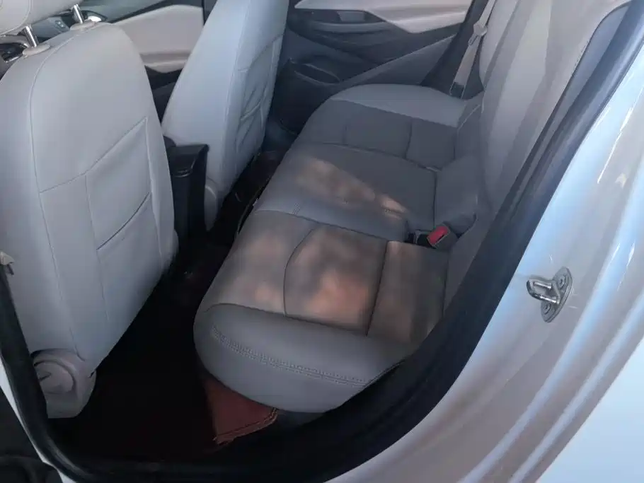 Chevrolet Cruze — миниатюра 11