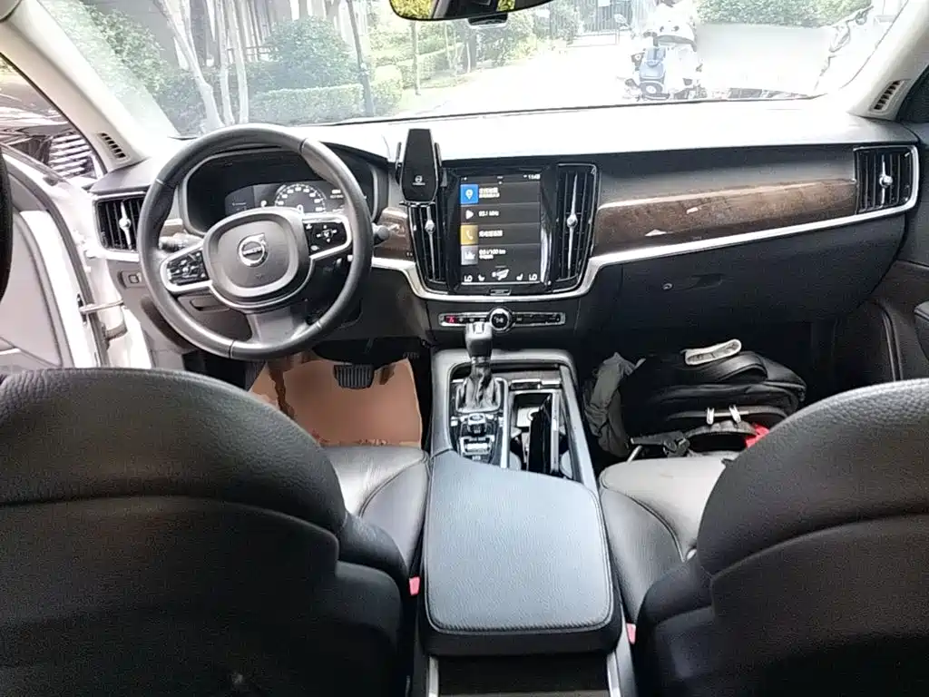 Volvo S90 — миниатюра 10