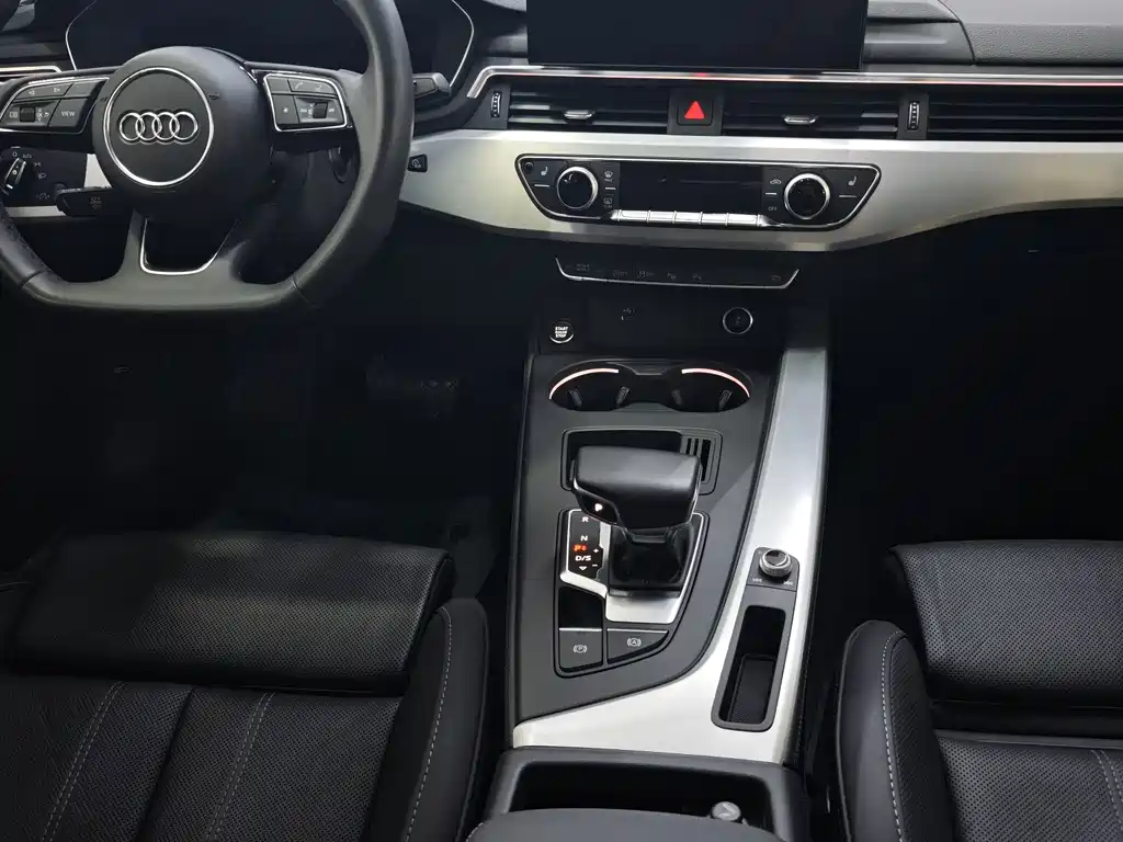 Audi A4L — миниатюра 4
