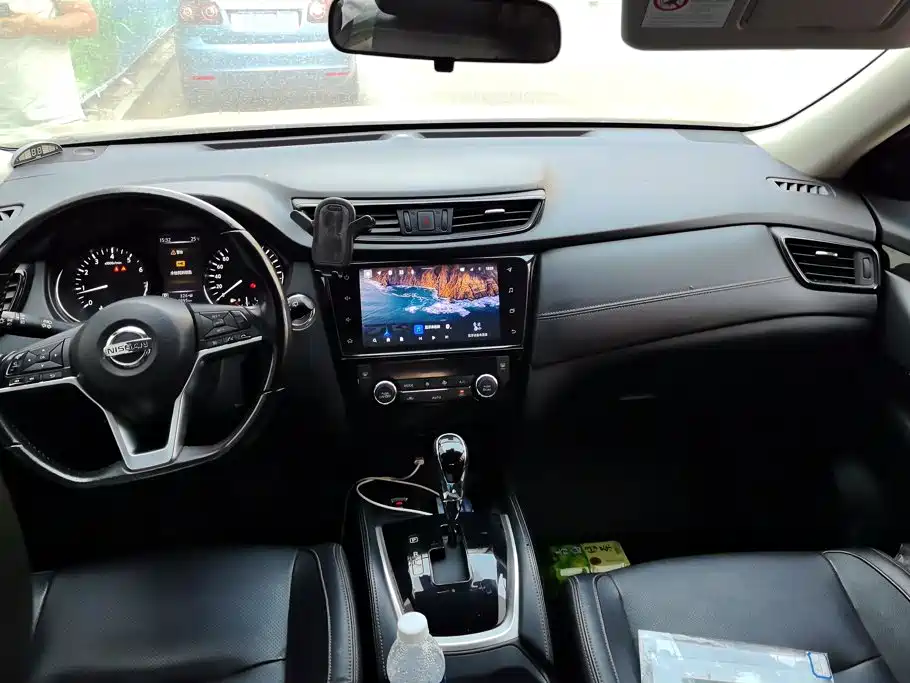 Nissan X-Trail — миниатюра 12