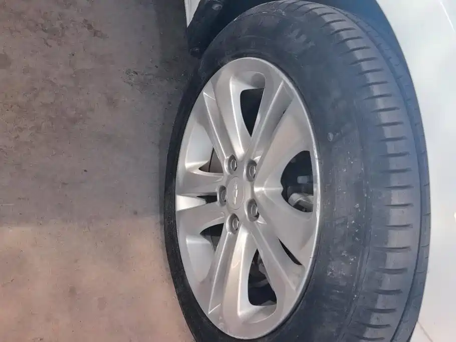 Chevrolet Cruze — миниатюра 6
