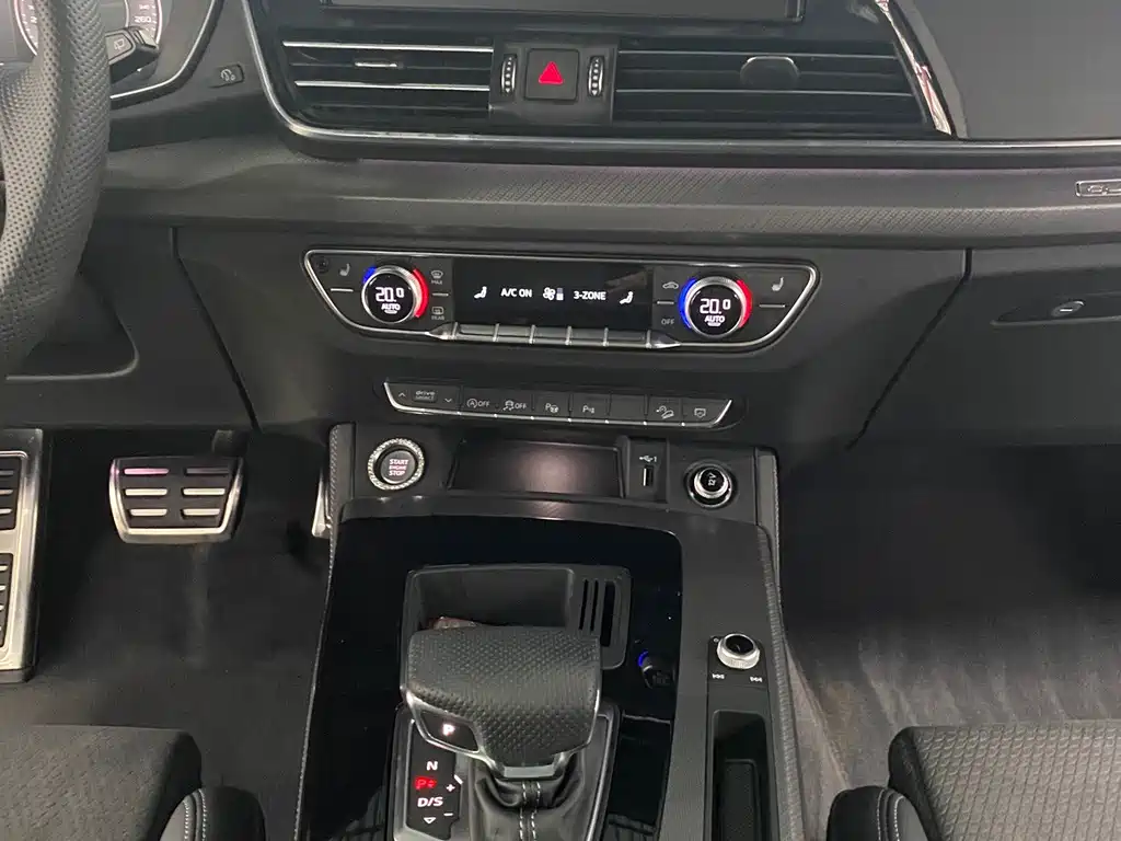 Audi Q5L — миниатюра 15