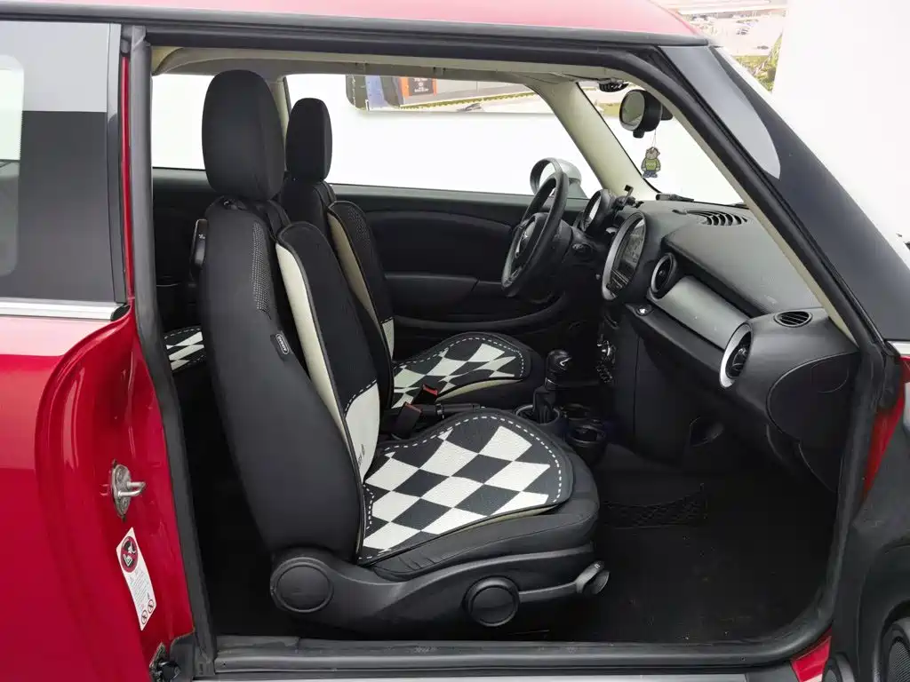 MINI Mini Clubman — миниатюра 23