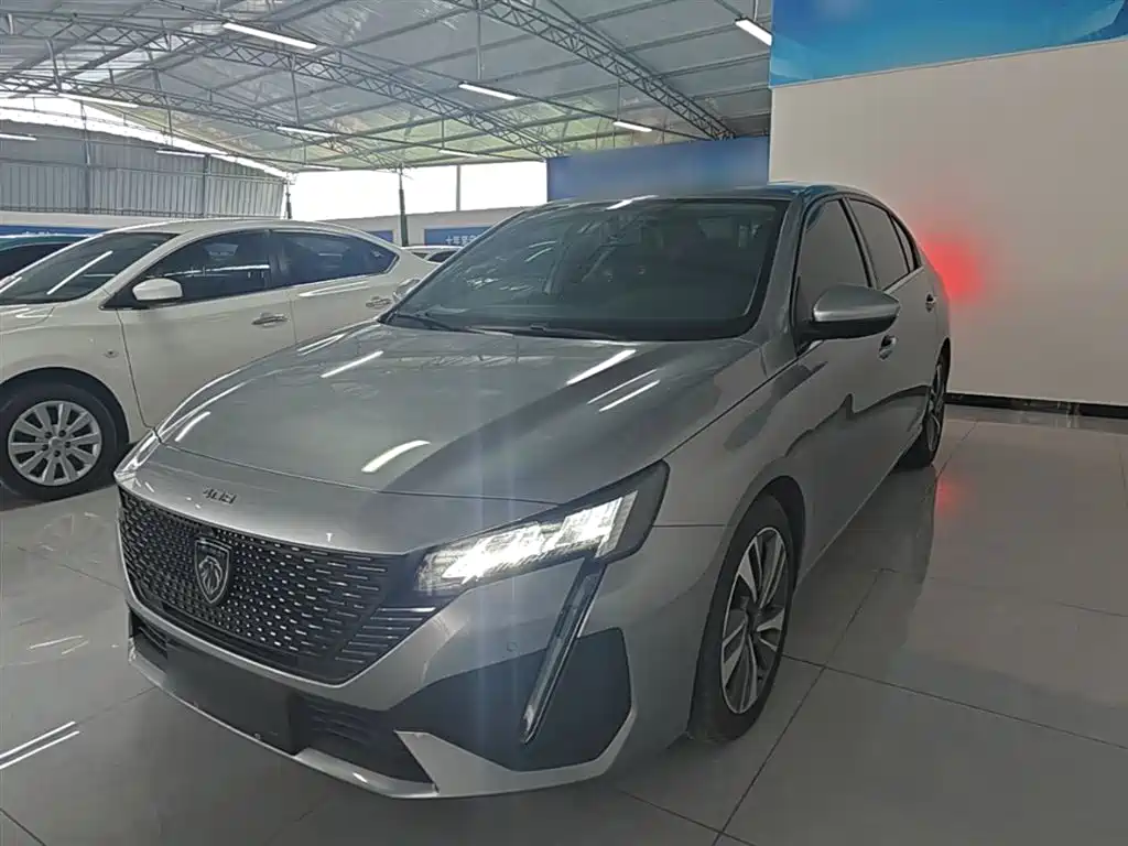Peugeot 408 2025