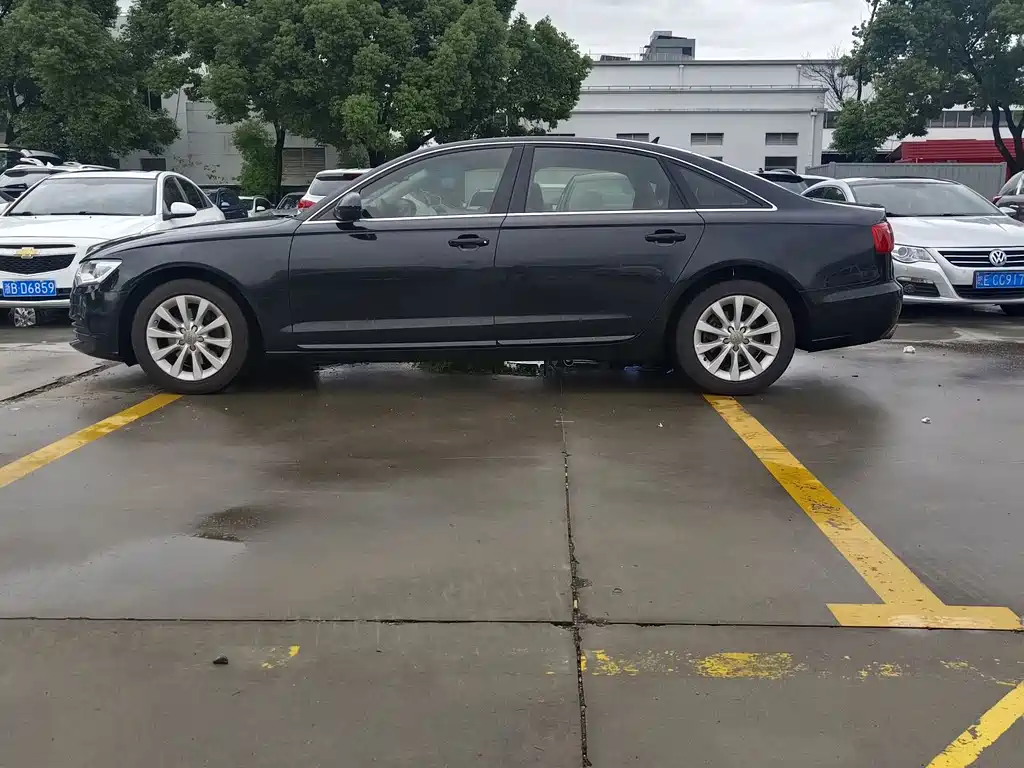 Audi A6L — миниатюра 10