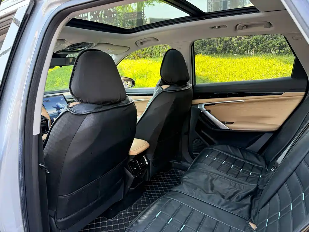 Geely Boyue L — миниатюра 11