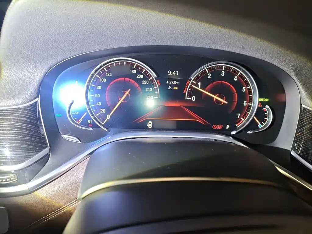 BMW 7 Series — миниатюра 4