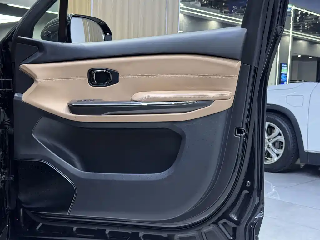 NIO ES6 — миниатюра 15