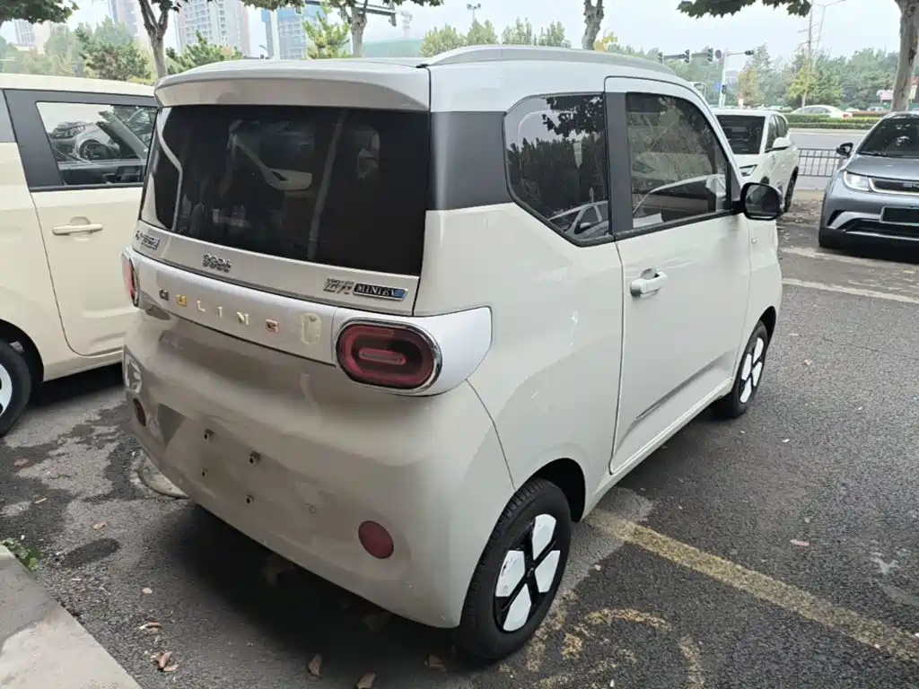 Wuling MINIEV — миниатюра 7