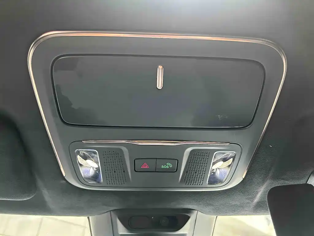 Lynk & Co 900 2025 2.0T Ultra 6 мест