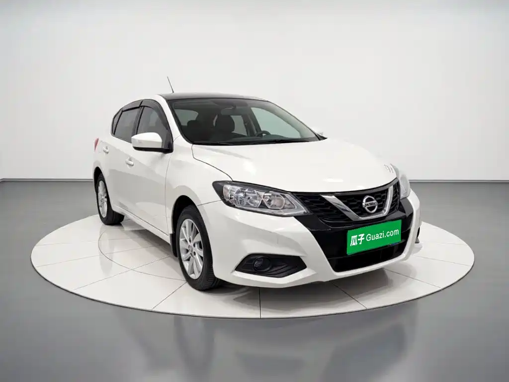 Nissan Tiida — миниатюра 3