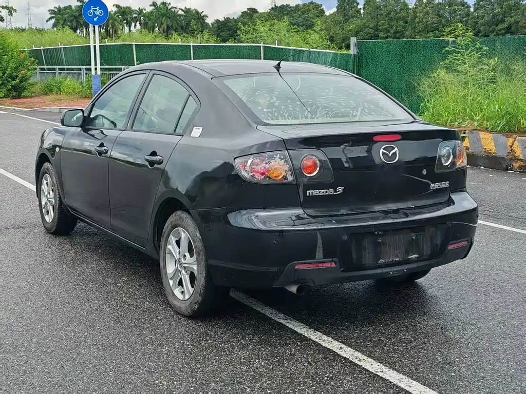 Mazda 3 — миниатюра 7