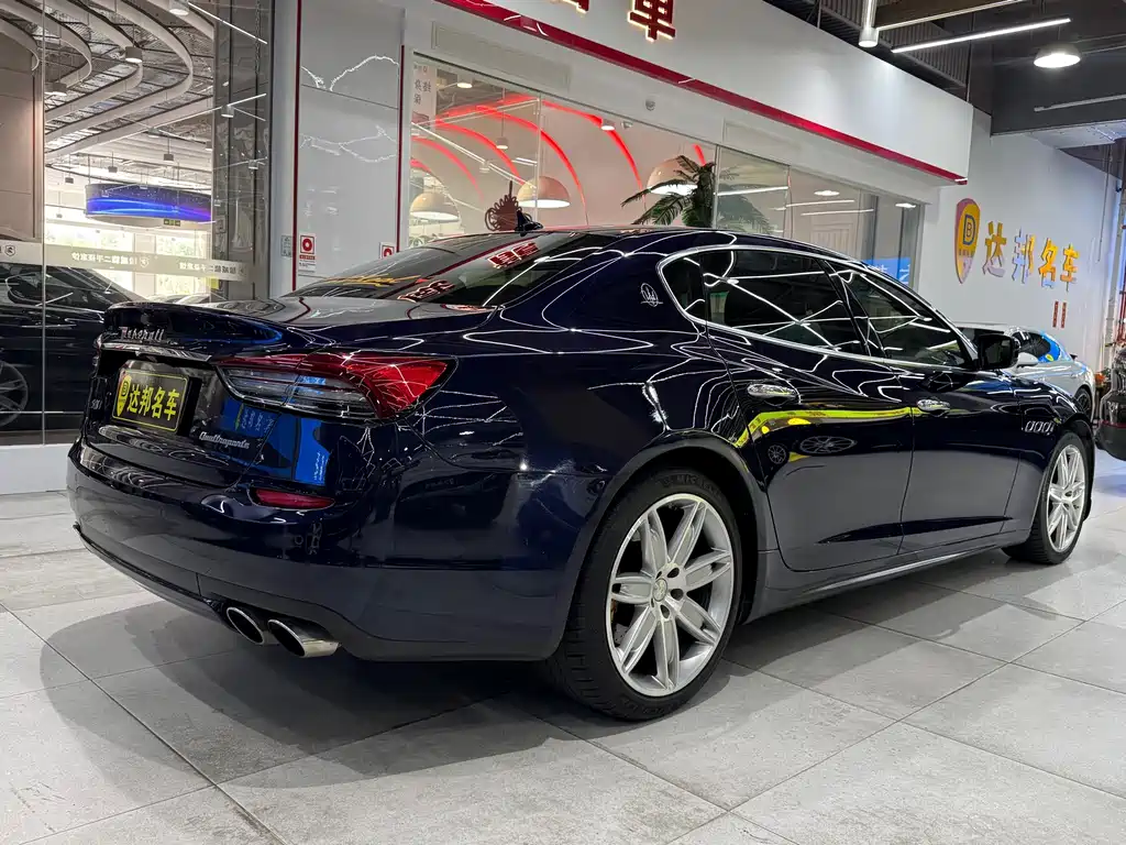 Maserati Quattroporte — миниатюра 12