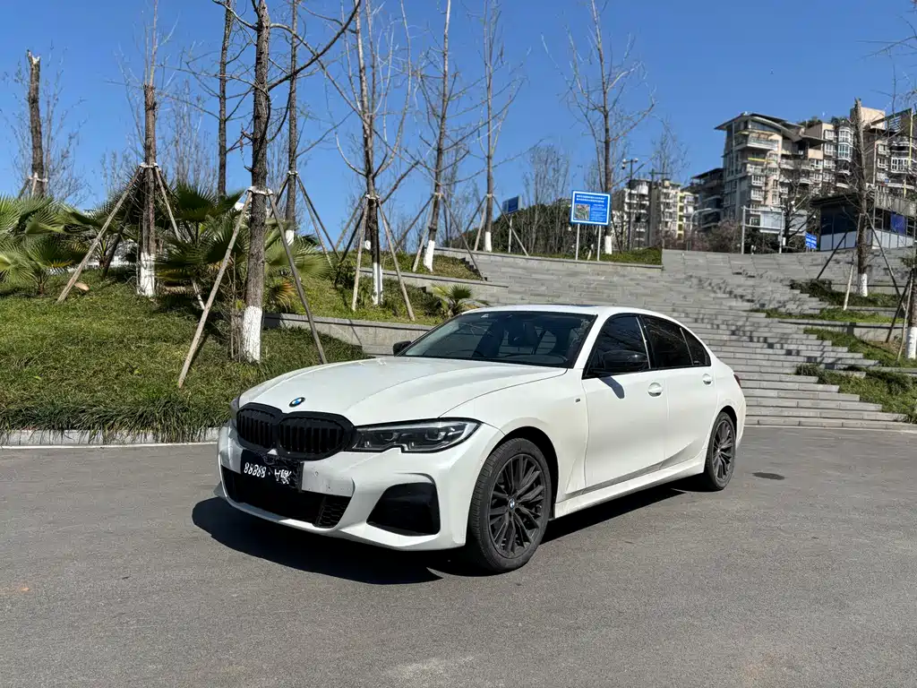 BMW 3 Series 2021