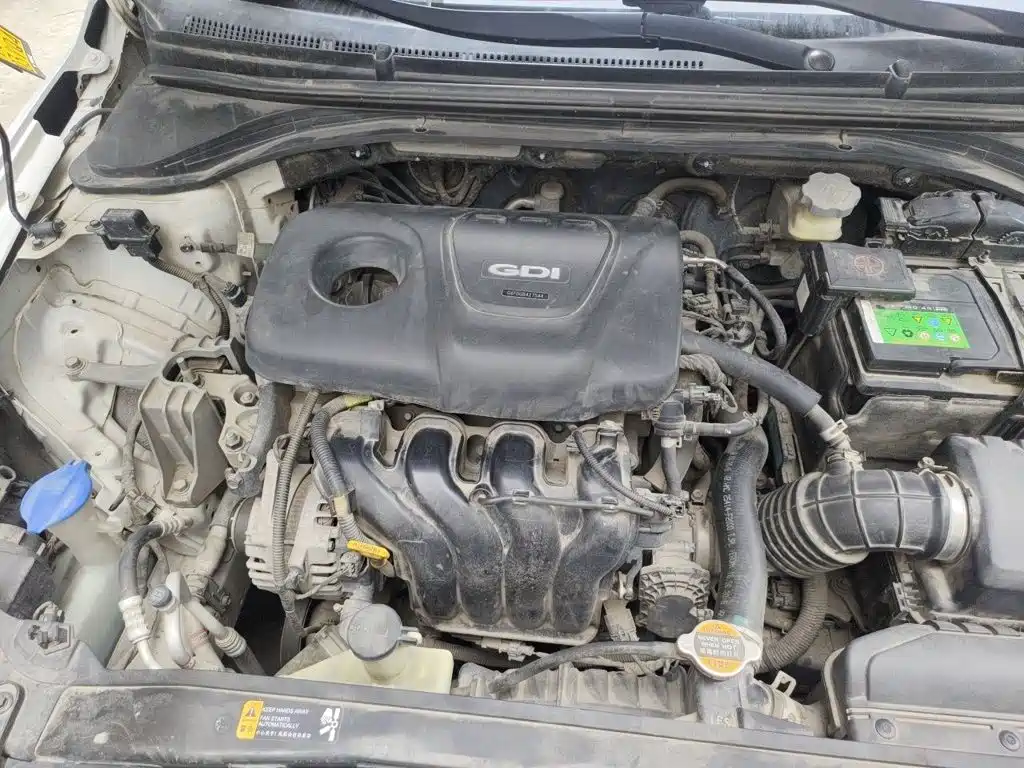 Hyundai Elantra — миниатюра 11