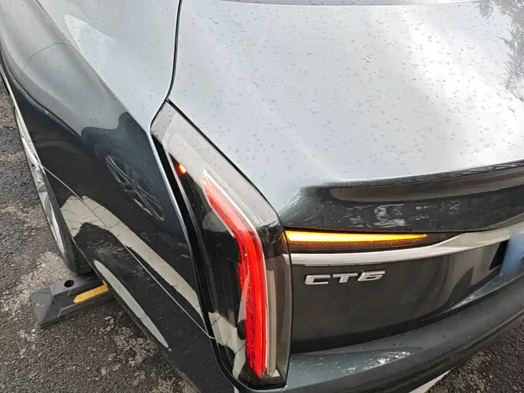Cadillac CT6 — миниатюра 5