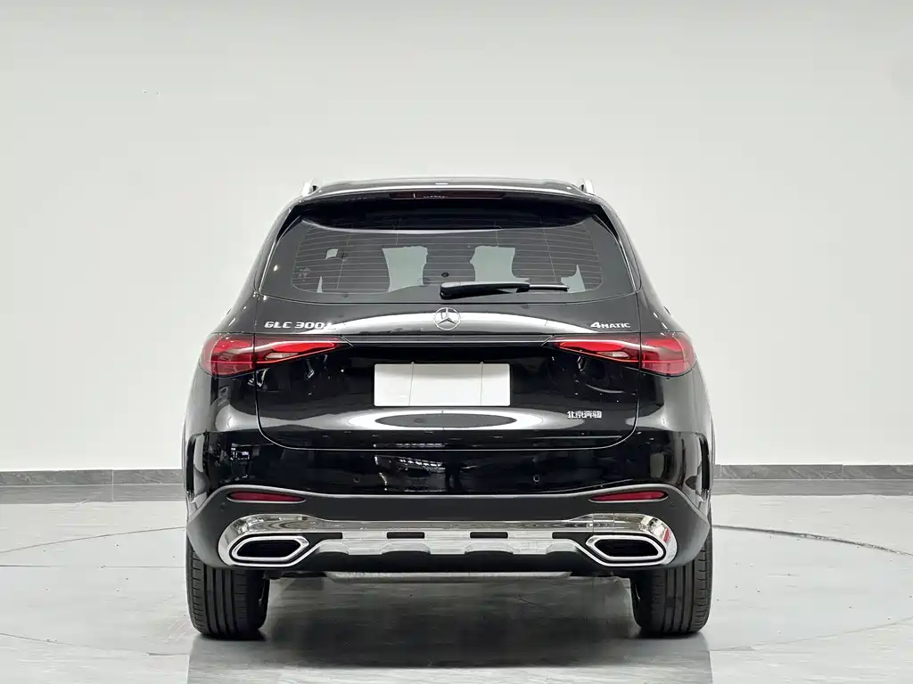 Mercedes-Benz GLC 2023 GLC 300 L 4MATIC 5 мест
