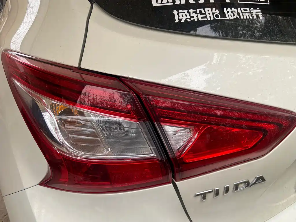 Nissan Tiida — миниатюра 6