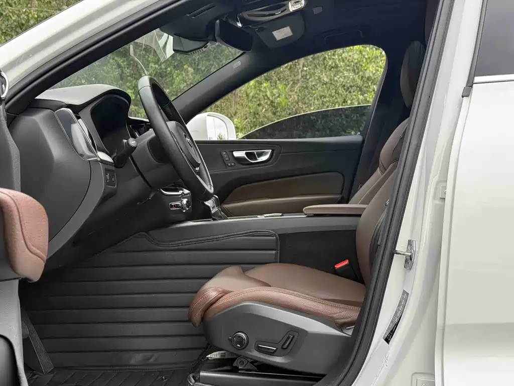 Volvo XC60 — миниатюра 3