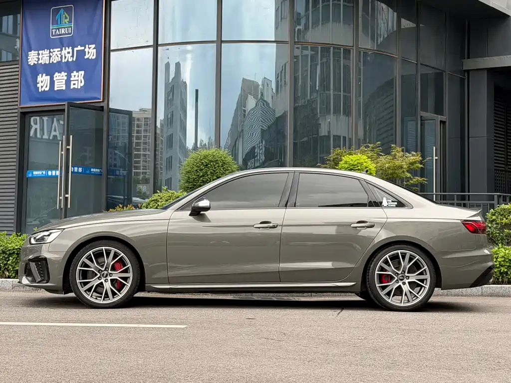 Audi S4 — миниатюра 5