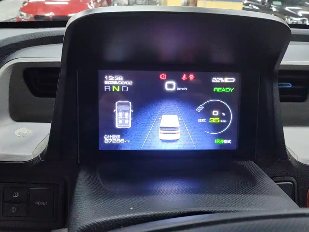 Wuling MINIEV — миниатюра 12