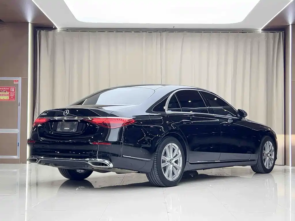 Mercedes-Benz S-Class — миниатюра 11