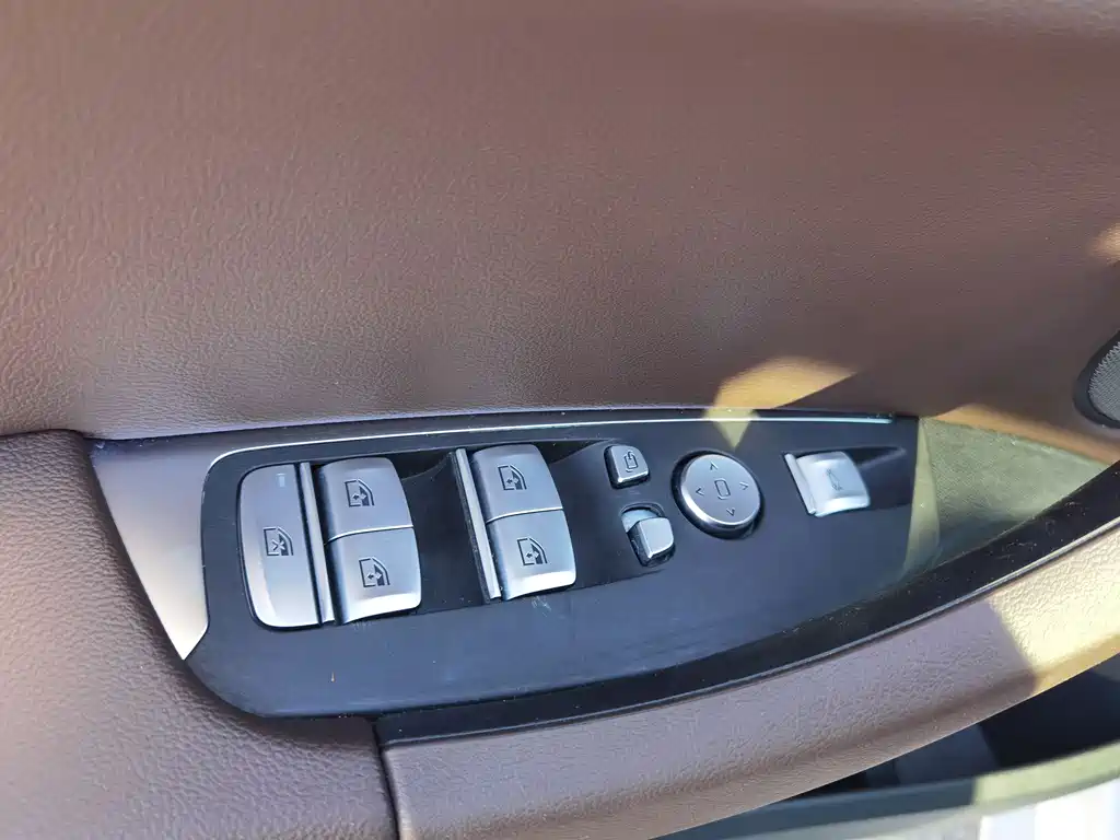 BMW X3 — миниатюра 13