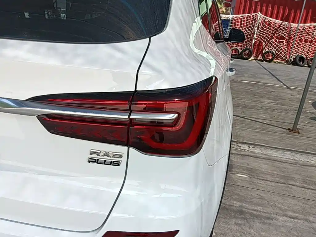 Roewe RX5 — миниатюра 8