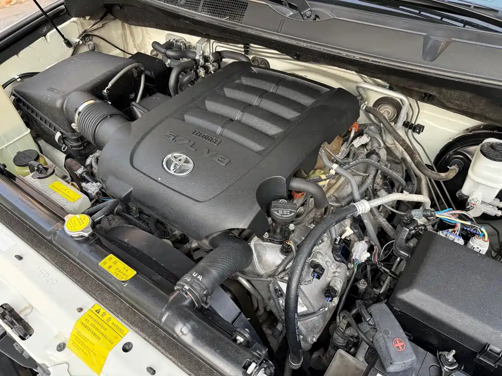 Toyota Sequoia — миниатюра 23