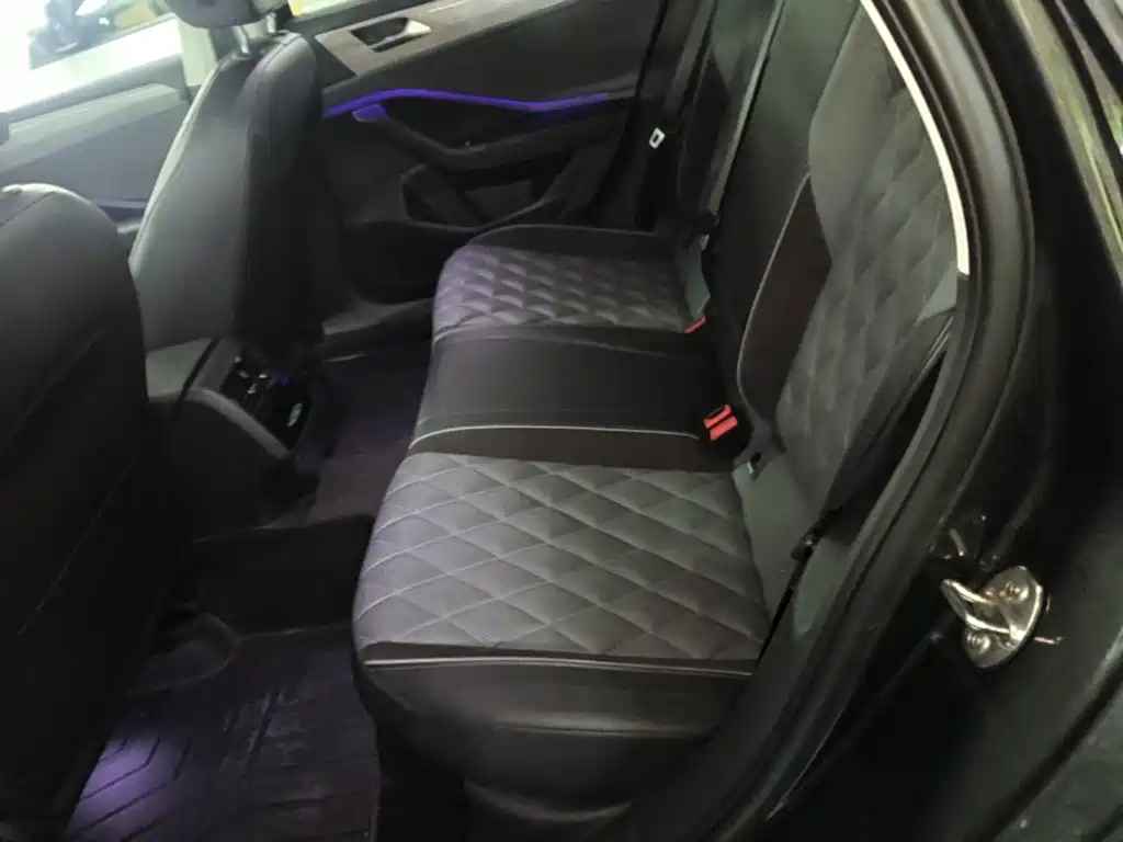 Volkswagen Sagitar — миниатюра 17