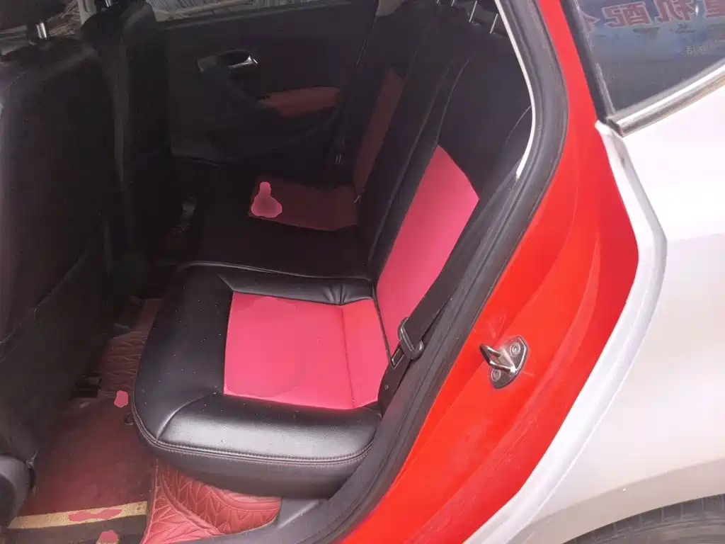 Volkswagen Polo — миниатюра 18