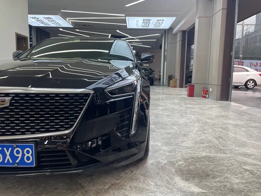 CADILLAC CT6