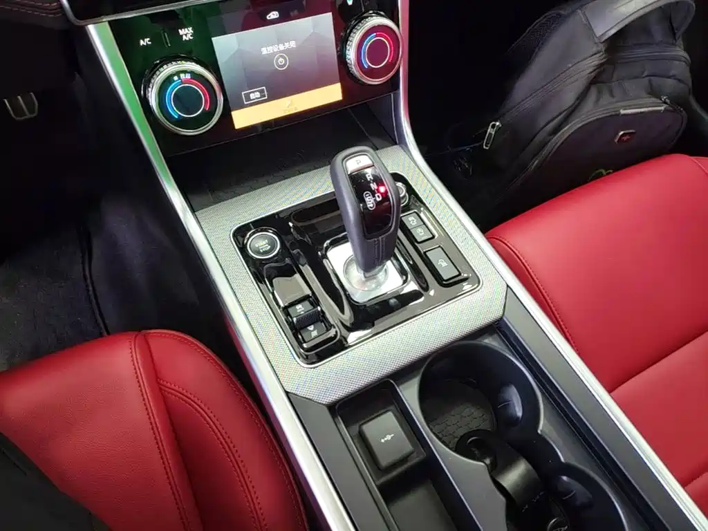 Jaguar XEL — миниатюра 14