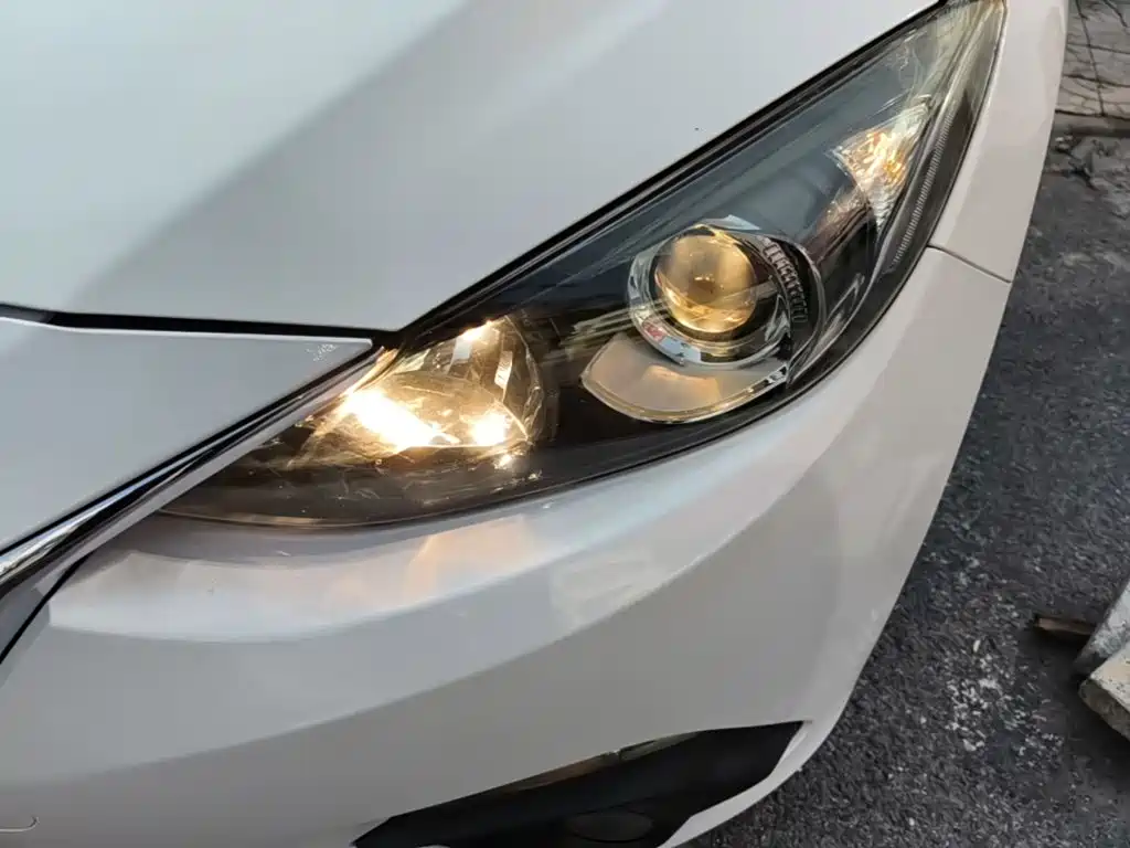 Mazda 3 Axela — миниатюра 24