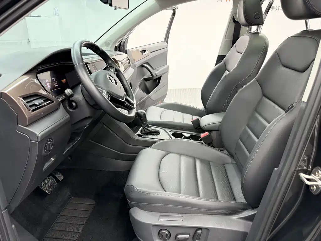 Volkswagen Tharu — миниатюра 7