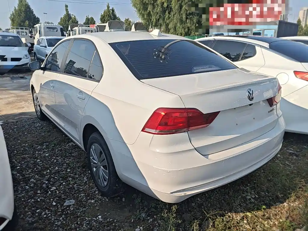 Volkswagen Santana — миниатюра 5