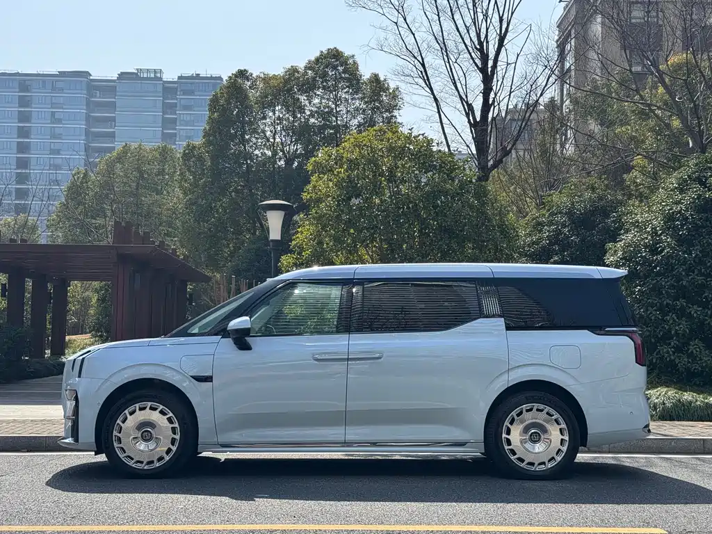 ZEEKR EXTREME KRYPTON 009