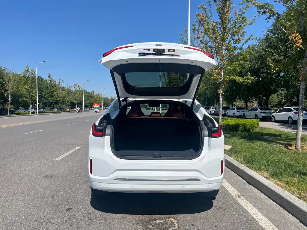 NIO EC6 — миниатюра 20