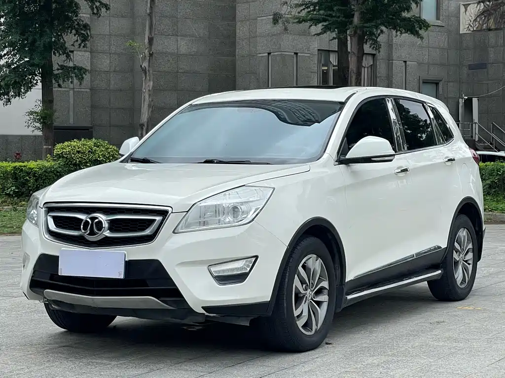 Купить BAIC Senova X65