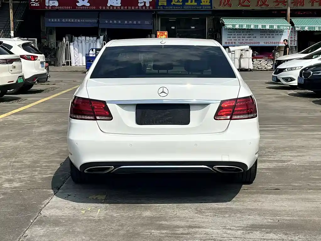 Mercedes-Benz E-Class — миниатюра 6