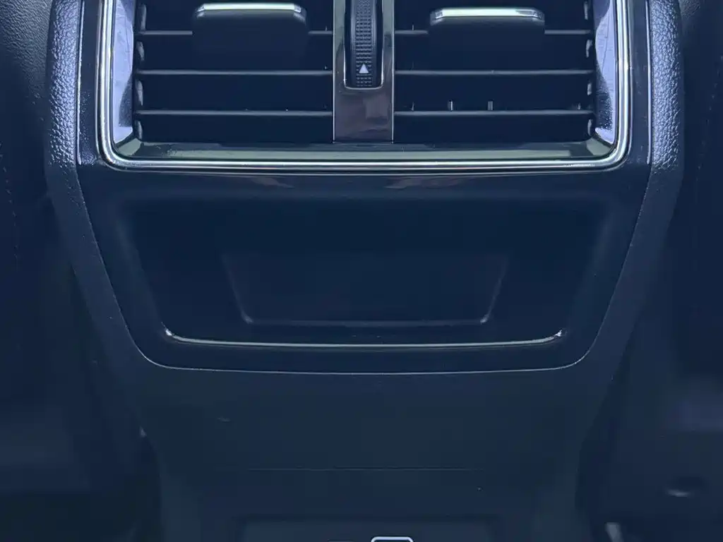 Skoda Karoq — миниатюра 15